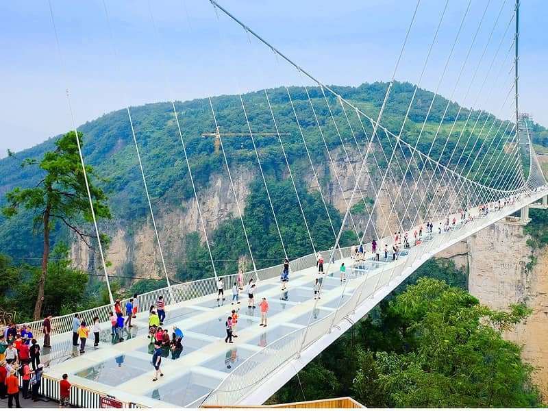 cầu k&iacute;nh trương gia giới