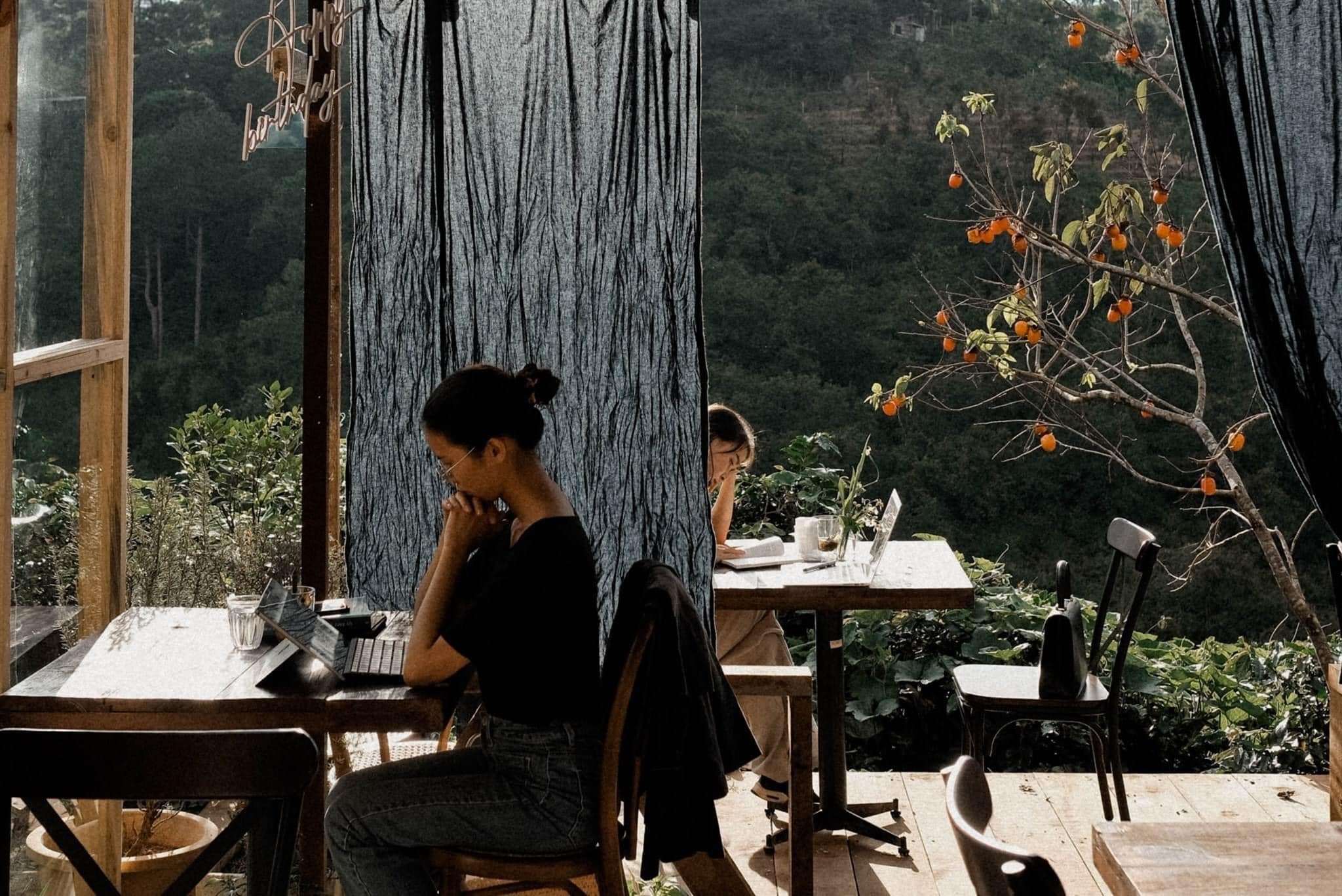 TOP 4 QU&Aacute;N CAFE SI&Ecirc;U ĐẸP Ở Đ&Agrave; LẠT