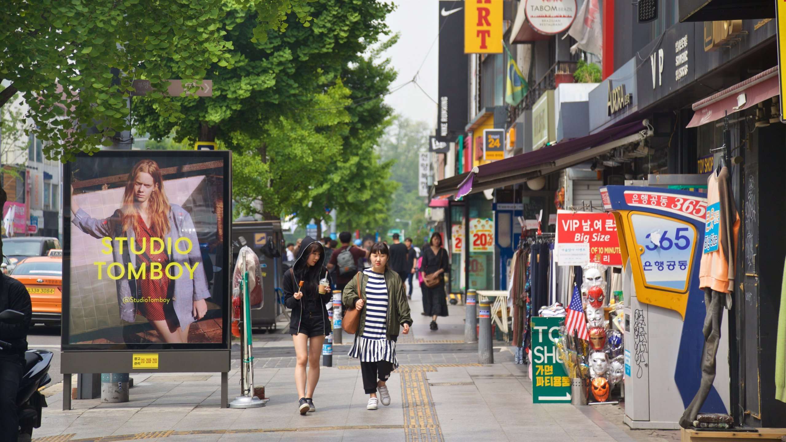 Khu mua sắm Itaewon