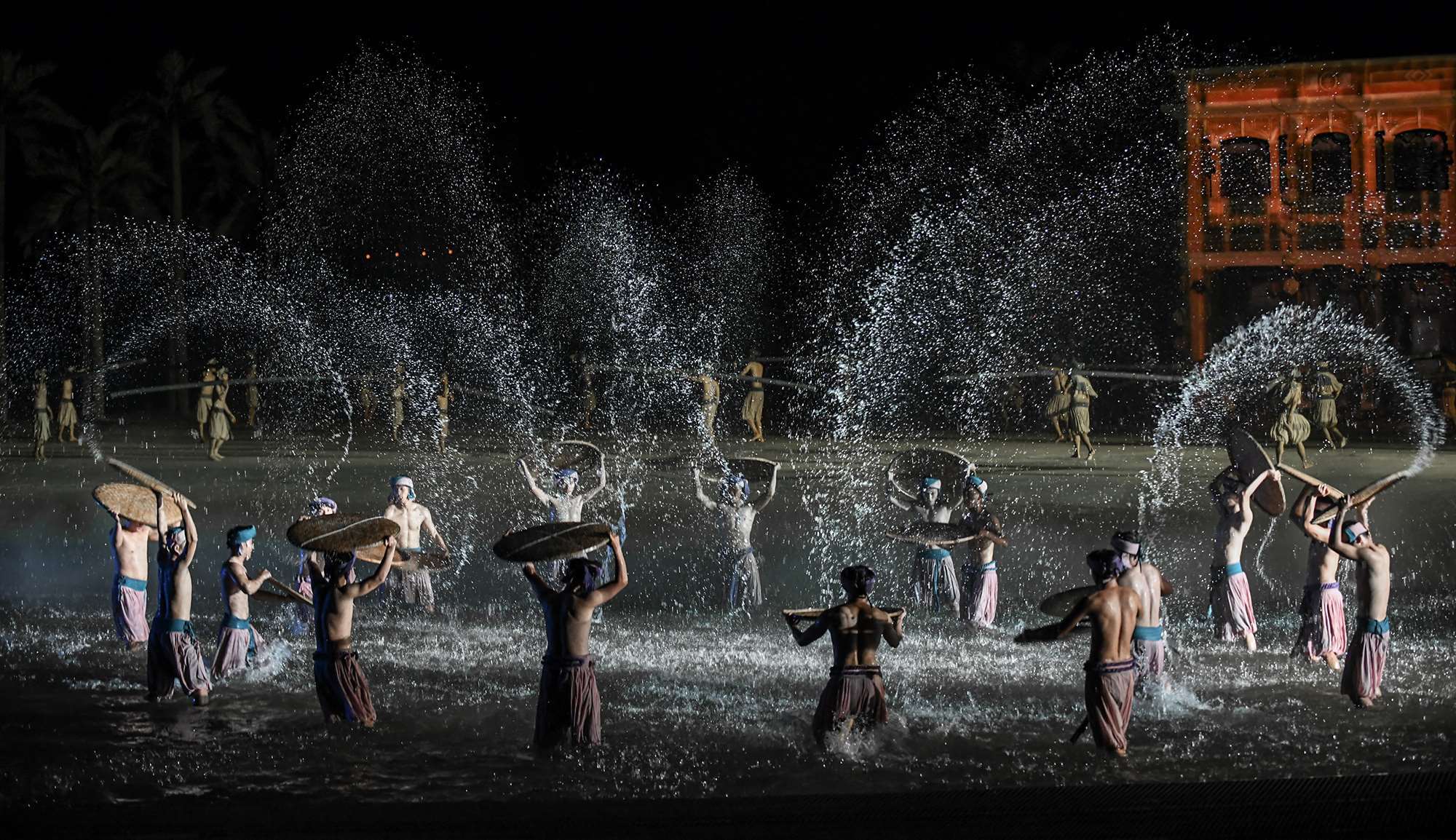 Show diễn K&yacute; ức Hội An