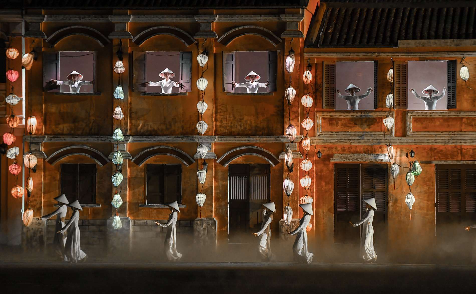Show diễn K&yacute; ức Hội An