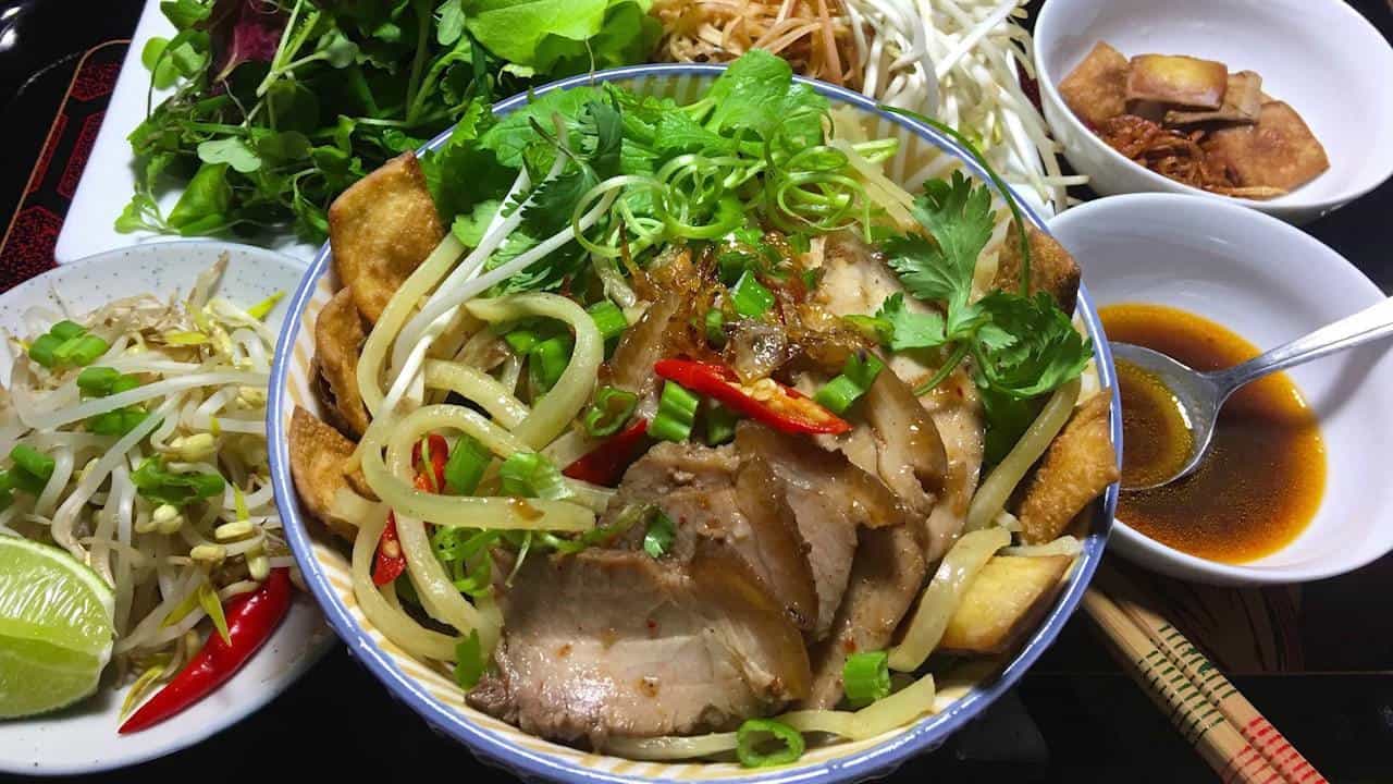 Cao lầu Đ&agrave; Nẵng