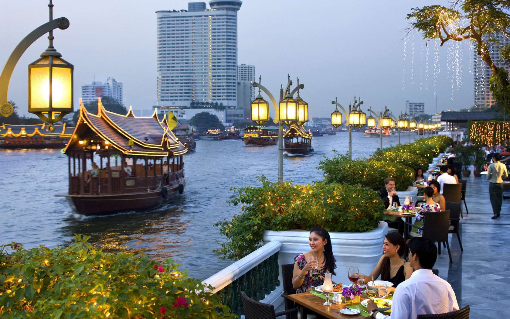 Dạo du thuyền tại Bangkok