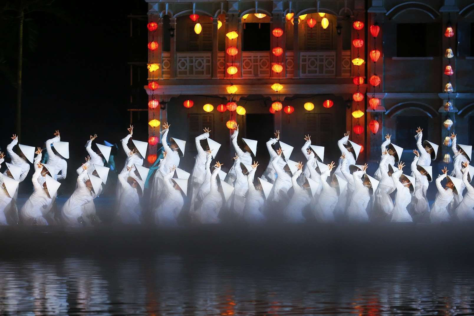 Show diễn K&yacute; ức Hội An